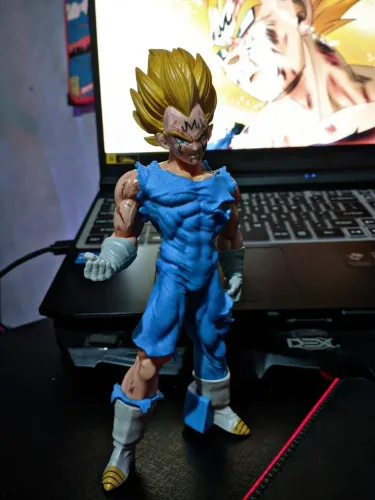 Action Figure Majin Vegeta (Dragon Ball Z)