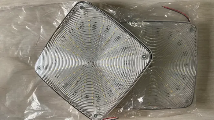 Par de Luminária Branca Ambulância Lateral 108 Leds 12v Motor Home