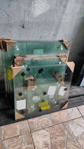 15 vidros FIXO pra prateleiras mesinhas aquários R$35 reais MEDIDAS NAS FOTOS E NAO entreg