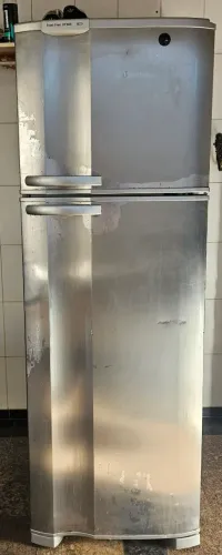 Geladeira Dúplex Electrolux  350 Lts