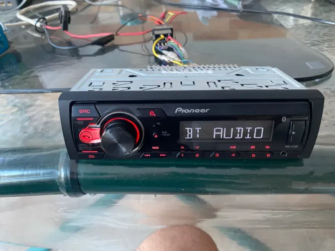 Som pioneer com Bluetooth