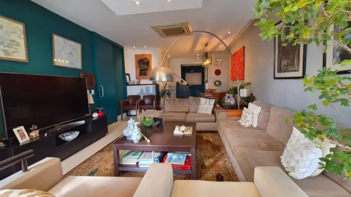Condomínio Santa Mônica  Cobertura Duplex 267 m² | 4 Quartos (1 Suíte) | Vista Panorâmica 