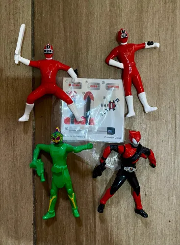 Lote bonecos Super Sentai Mc Donalds - importado