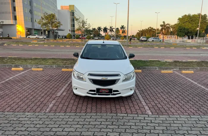 Chevrolet Onix Hatch LT 1.0 8V Flex Power Mec. 4P 2015