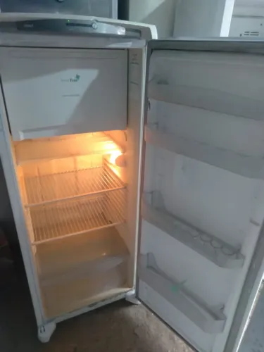 Geladeira consul Frost Free