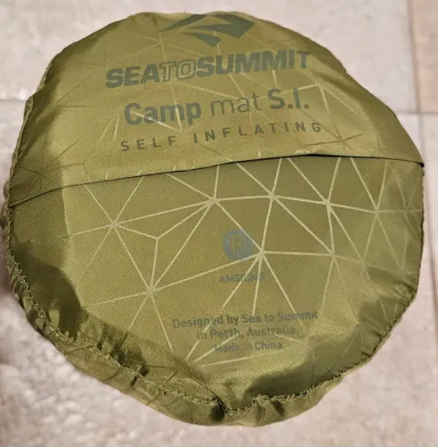 isolante térmico autoinflável Sea to Summit - Camp Mat S.I. (Self Inflating),