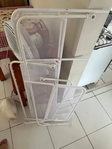 Grades de proteção para cama.
