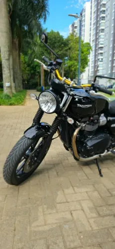 Triumph Street Twin 900CC 2020/2020