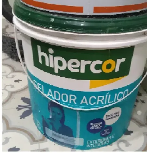 Vendo selador acrílico (intacto), massa acrílica e tinta cerâmica (usadas)