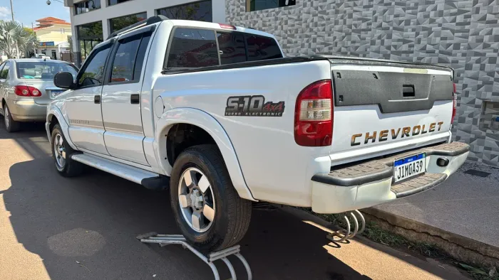 Chevrolet S10 Pick-up Exec. 2.8 4X4 CD TB Int.dies 2011