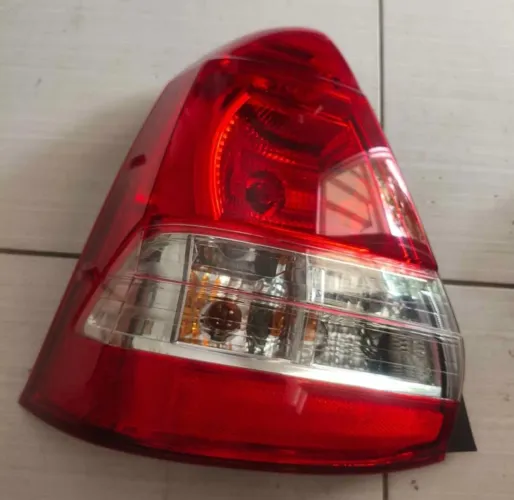 Lanterna Etios Sedan 2015 Lado Esquerdo Original !!!