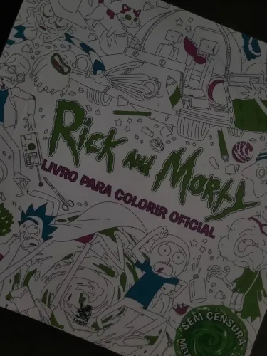 livro para colorir rick and morty oficial