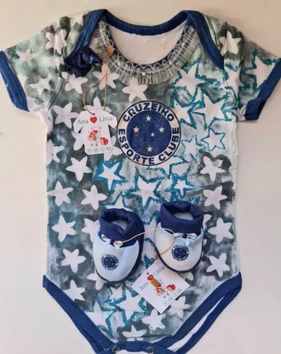 Bodie para bebe do cruzeiro tamanho M acompanha o sapatinho valor 17,00