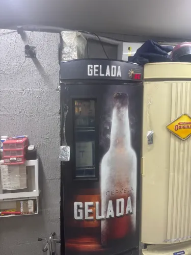 Cervejeira novinha ótimo estado 497 litros