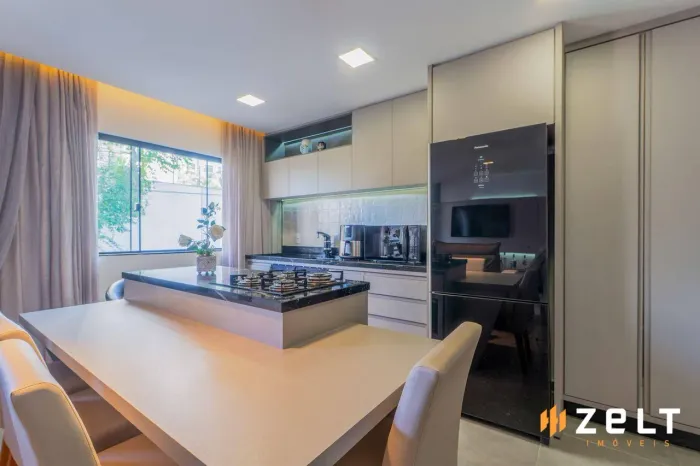 Casa com 2 dormitórios à venda, 139 m² por R$ 600.000,00 - Vila Nova - Blumenau/SC