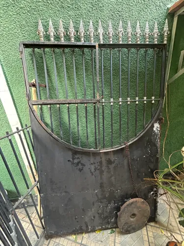 Portão de ferro