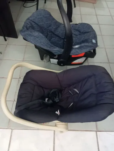 Cadeirinha bebê conforto 
