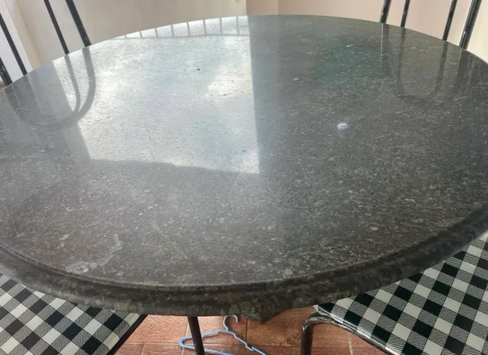 MESA GRANITO PRA VENDER LOGO