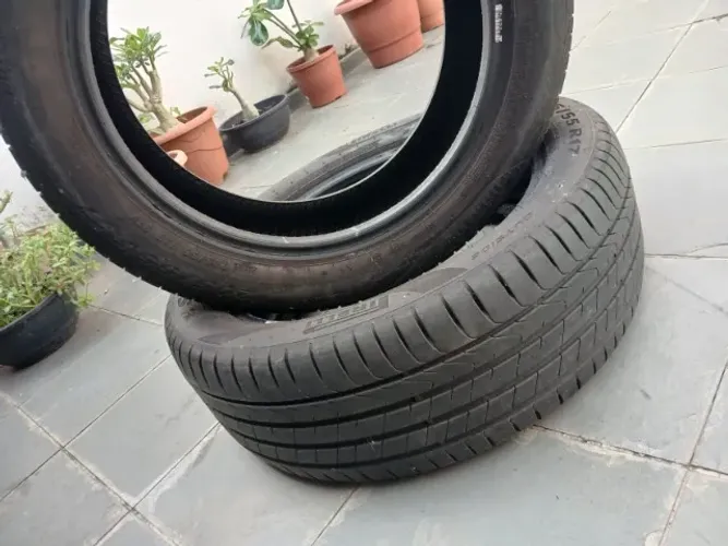 Pneus Pirelli Scorpion Original de fábrica. Referência 205/55 R17. DOT: 1 XL N997P 1324. 