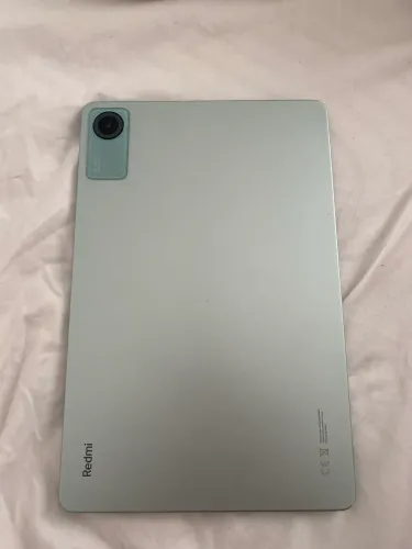 Tablet Redmi 1500 acompanha caixa 