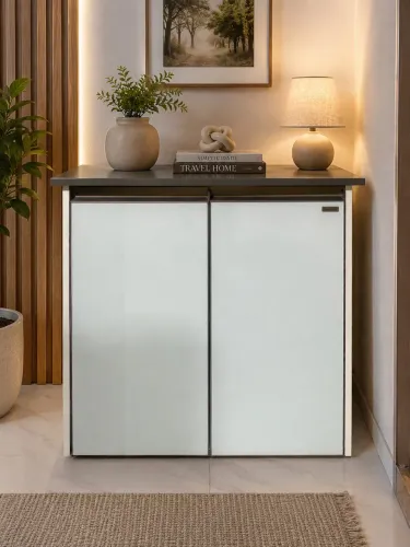 Balcão multiuso porta de vidro e MDF em ótimo estado
