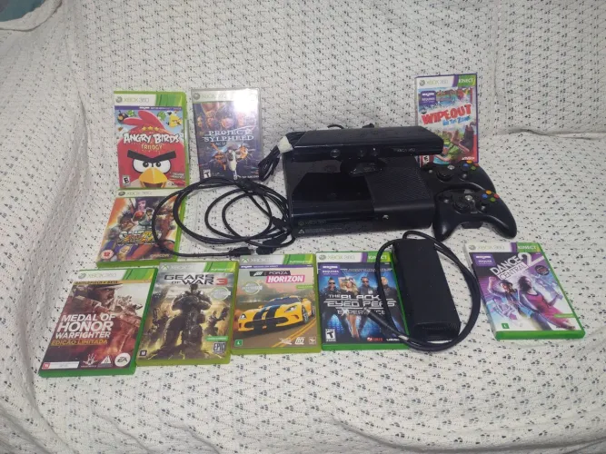 Xbox 360 ,2 controles cabo HDMI Kinect e 9 jogos