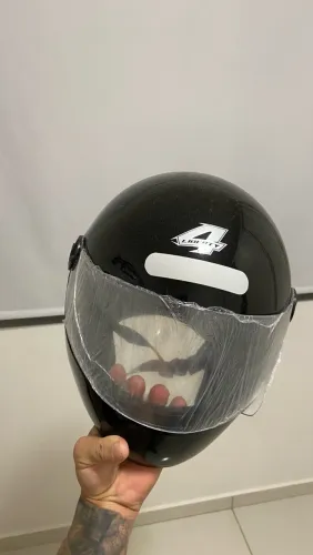 Capacete