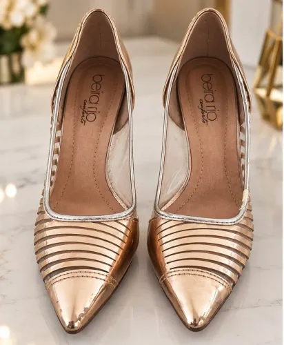 Scarpin Beira Rio Conforto Rosé Metalizado - Bico Fino