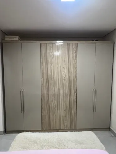 Guarda roupa casal