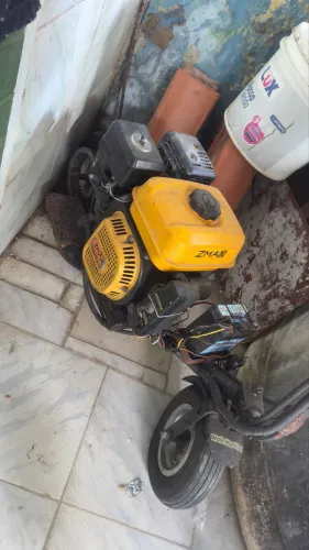 Vendo ou troco Walk Machine