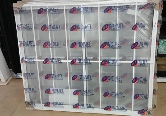 Janela aluminio branca com grade 1.2x1.0 a vista R$499,90