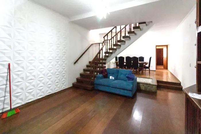 Sobrado com 250m2 com 02 vagas , 03 quartos no Jardim Bom Clima Guarulhos