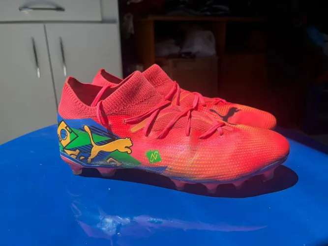 Chuteira de campo Puma Future 7 match neymar
