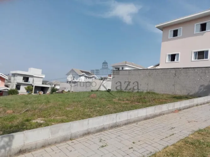 Excelente terreno no Condomínio Portal Mantiqueira - Zona Norte - 252m²