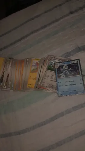 Você escolhe quantas cartas voce quer!!! Cartas pokemon original BRILHANTES DOURADAS E ETC