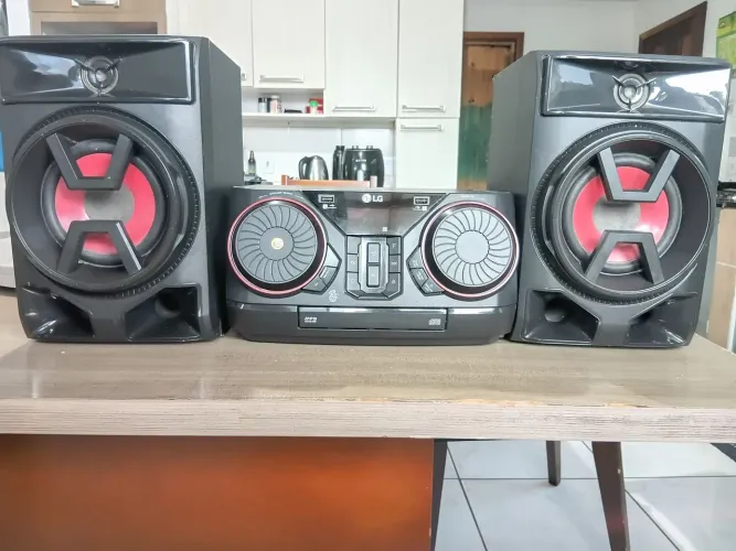 Mini Sistem LG..