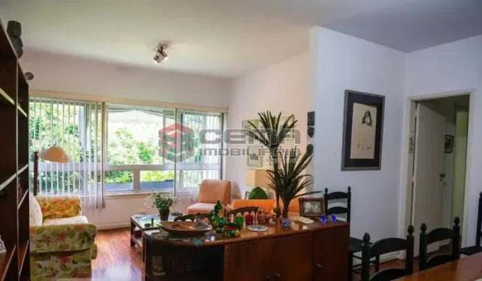 Apartamento : Padrão / Residencial / Copacabana