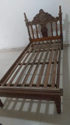 Vendo Cama Solteirão