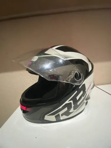 Vendo capacete pro tork r8
