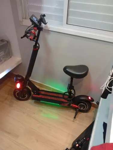 Patinete elétrico semi novo (ótimo estado)