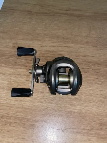 VENDO CARRETILHA DE PESCA