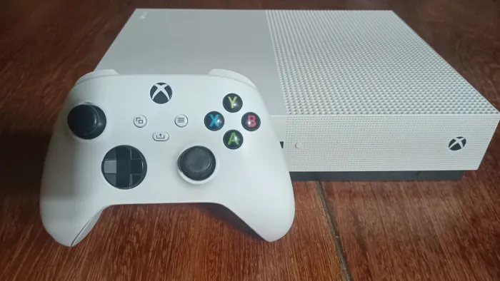 Xbox One S