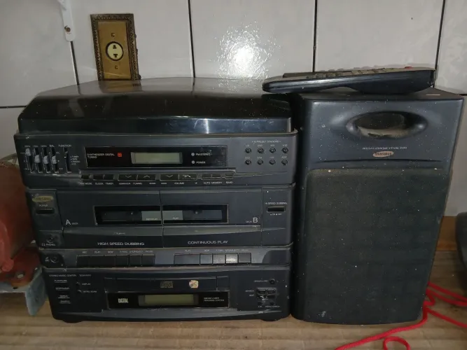 Toca discos samsung 4 em um antigo.