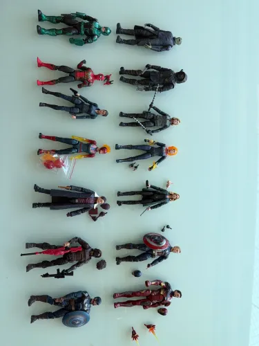 MARVEL LEGENDS UCM LOTE COM 14 PEÇAS