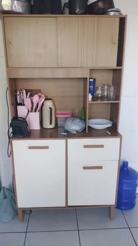 Armário e vários itens pra desapego ! Leia
