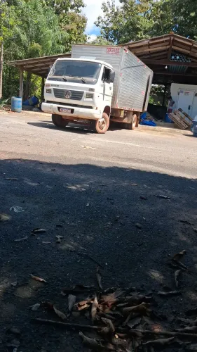 Faço fretes (caminhão baú) R$ 10,00