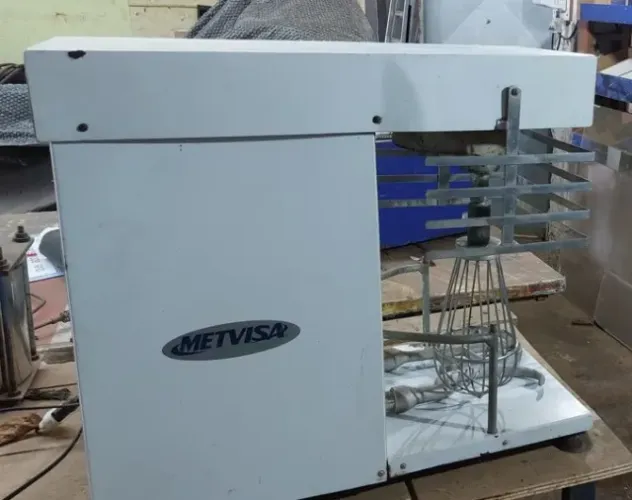 BATEDEIRA ELÉTRICA INDUSTRIAL 220V - USADA