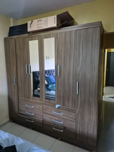 Guarda-roupa Casal Grande - Estrutura Firme - Excelente Custo-Benefício