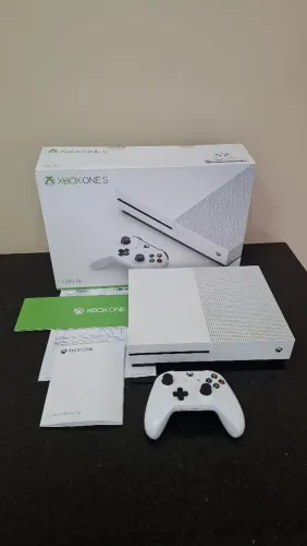 Xbox One S - 1 TB