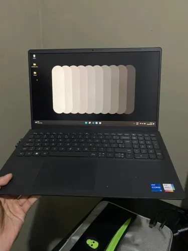 inspiron 15 3520 - 12th Gen Intel(R) Core(TM) i5-1235U (1.30 GHz) - 16,0 GB Ram SSD500GB.